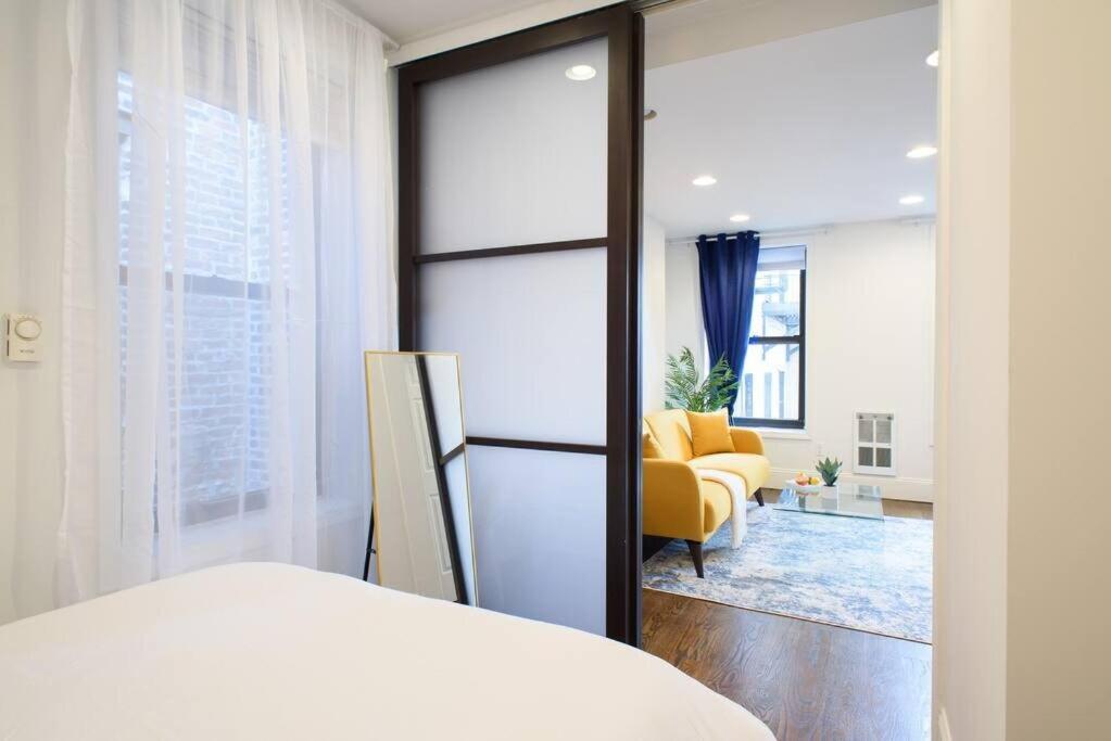 69-5a Celebrate The Season Modern Lower East Side 1br Nova York