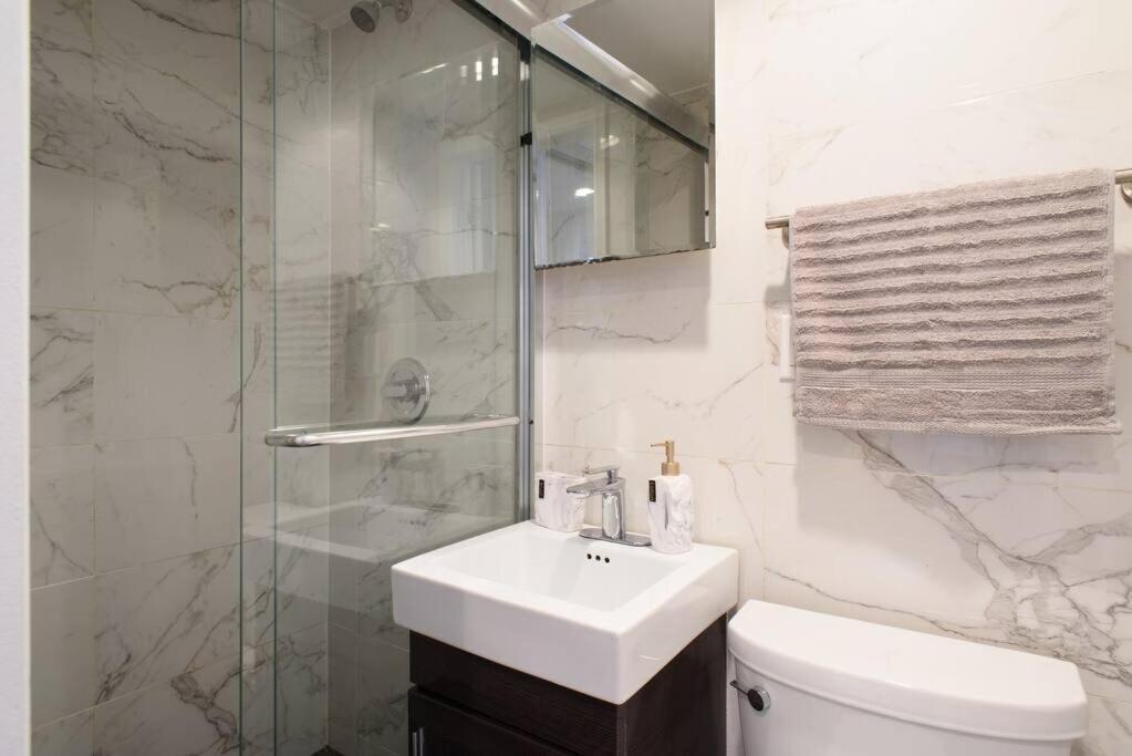 69-5a Celebrate The Season Modern Lower East Side 1br Apartamento Nova York